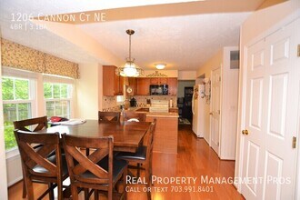 1206 Cannon Ct NE in Leesburg, VA - Building Photo - Building Photo
