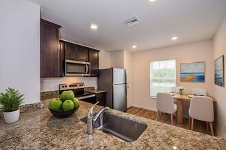 146 Blackstone Dr in Ft. Myers, FL - Building Photo - Building Photo