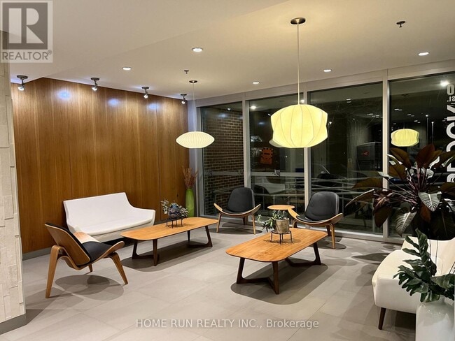 300C Lett St in Ottawa, ON - Building Photo - Building Photo