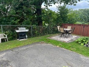 105 Parker St, Unit 3 in Pittsfield, MA - Building Photo - Building Photo