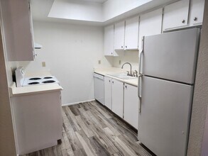 4809 S La Rosa Dr in Tempe, AZ - Building Photo - Building Photo