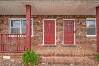 146 Darlene Dr in Clarksville, TN - Building Photo - Building Photo
