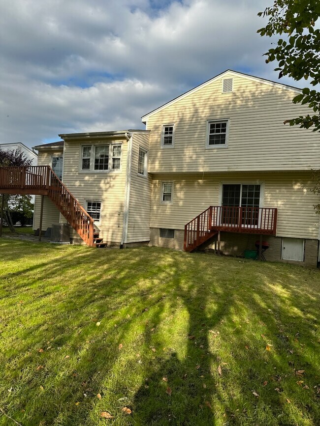 934 Hartsdale Rd Rentals in White Plains, NY