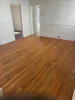 11 Pleasant St, Unit 1 in Nashua, NH - Building Photo