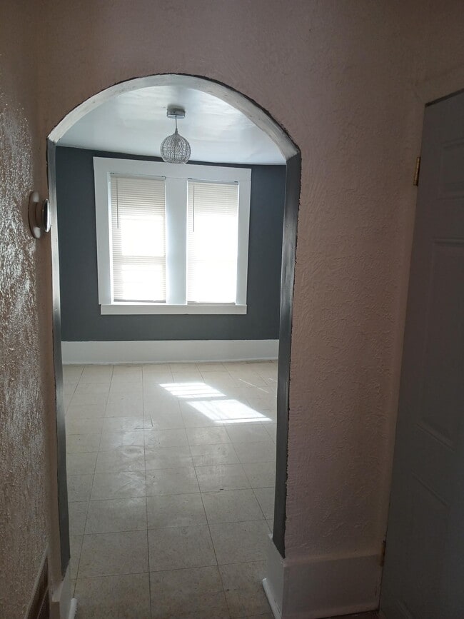 1720 McCulloh St, Unit 4, Unit 4