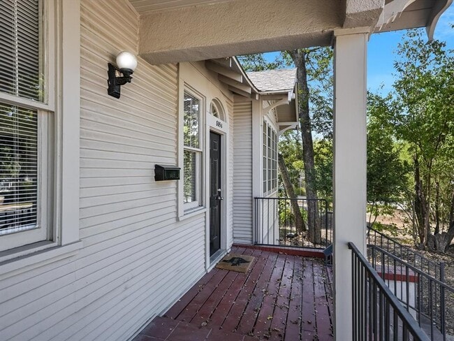 902 1/2 S 2nd St in Austin, TX - Building Photo - Building Photo