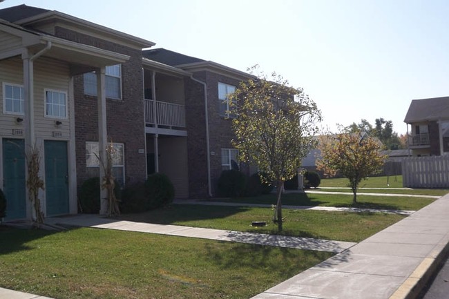 Summerset Apartments in Kokomo, IN - Building Photo - Building Photo