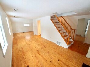 720 Washington Rd in Rye, NH - Building Photo - Building Photo