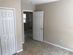 110 Forest Ave-Unit -12 in Davenport, FL - Foto de edificio - Building Photo