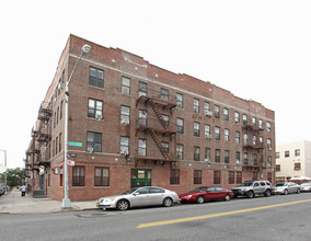 50 Sutter Ave in Brooklyn, NY - Building Photo - Building Photo