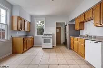 59 Arnold Terrace in South Orange, NJ - Building Photo - Building Photo