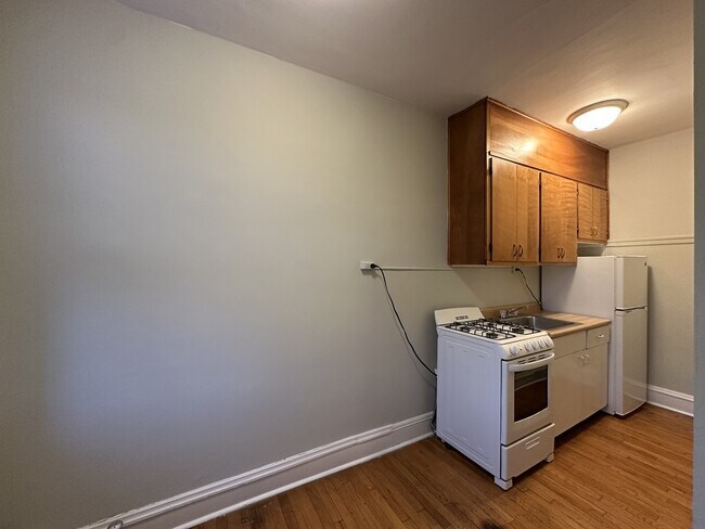 4632 N Paulina St, Unit J06W in Chicago, IL - Building Photo - Building Photo