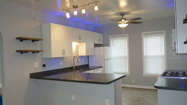 2505 Poplar St, Unit First Floor in Erie, PA - Foto de edificio - Building Photo