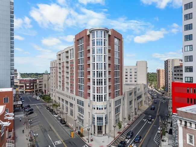 20 Livingston Ave in New Brunswick, NJ - Building Photo - Building Photo