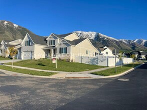 802 E 1400 S in Salem, UT - Building Photo - Building Photo