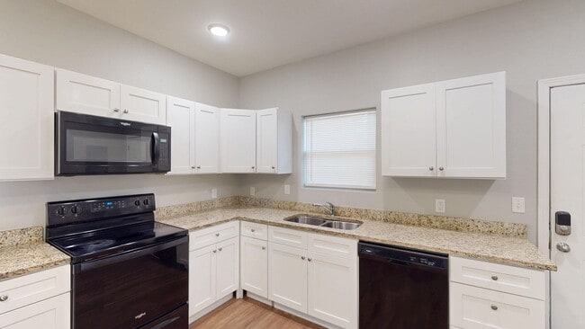 443 Day Springs Rd in Pigeon Forge, TN - Building Photo - Building Photo