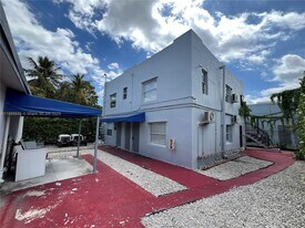 548 NW 30th St in Miami, FL - Building Photo