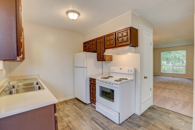 Adrienne Townhomes & Apartments