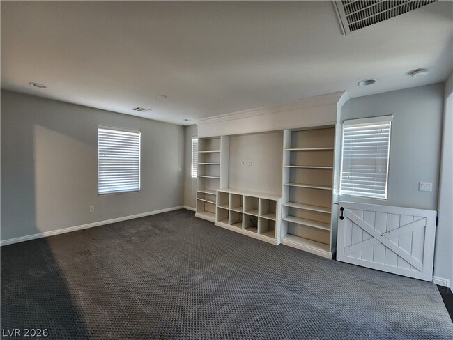 property at 5476 Sentinel Point Ct