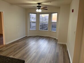 2665 Prosperity Ave, Unit 335 in Fairfax, VA - Building Photo - Building Photo