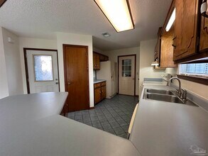6407 Lake Charlene Ln in Pensacola, FL - Building Photo - Building Photo
