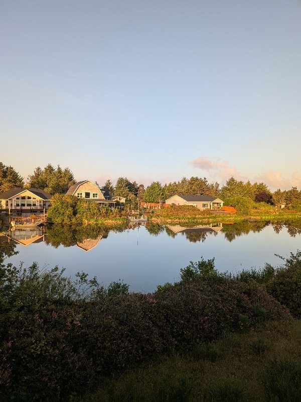 property at 871 Pheasant Ct SW
