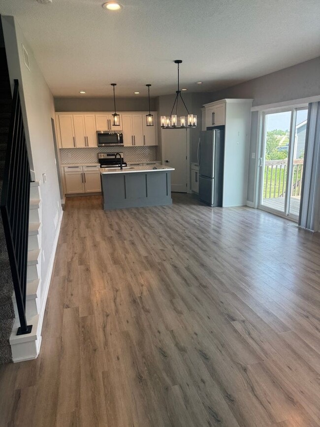 733 Napoli Ave in West Des Moines, IA - Building Photo - Building Photo