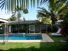 190 Kaha St in Kailua, HI - Building Photo - Building Photo