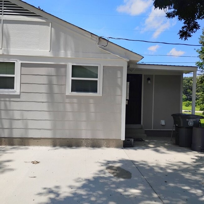 3436 W Horn Lake Rd in Memphis, TN - Building Photo - Building Photo