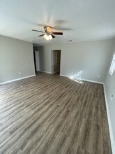 2118 Thousand Oaks Dr in Jackson, MS - Building Photo - Building Photo