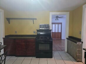 175 Eagle St, Unit Lower in Fredonia, NY - Foto de edificio - Building Photo