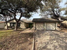 9510 Newberry Dr in Austin, TX - Building Photo