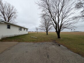 2604 Jamestown Ave in Independence, IA - Building Photo - Building Photo