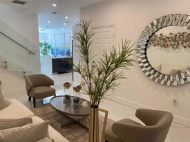 8879 NW 98th Ave in Medley, FL - Building Photo