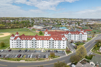 Shore Gate Village Grand Condominium in South Amboy, NJ - Building Photo - Building Photo