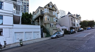 2009 Vallejo St in San Francisco, CA - Foto de edificio - Building Photo