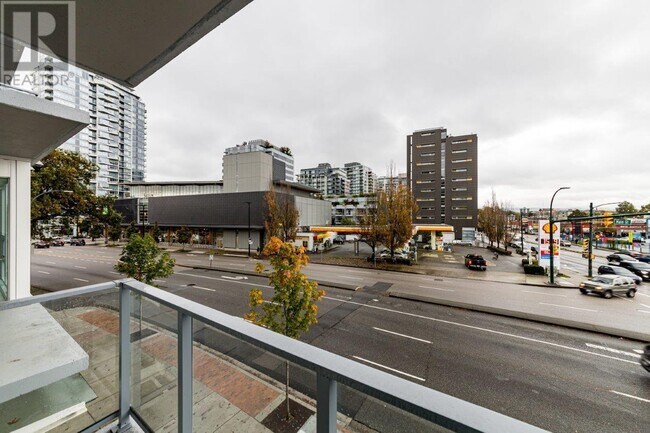 180-180 E 2nd Ave in Vancouver, BC - Building Photo - Building Photo