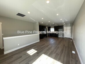 5844 Wildrose Ave in Ammon, ID - Building Photo - Building Photo