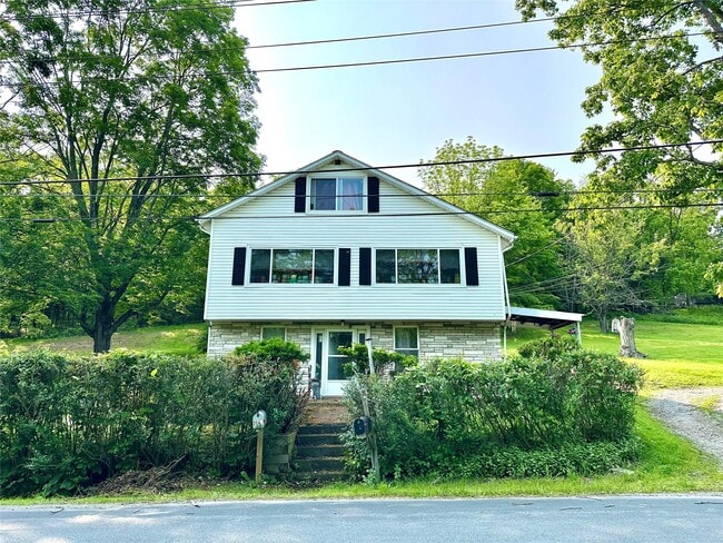 264 Reservoir Rd in Goshen, NY - Building Photo - Building Photo