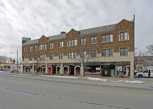 Parmentier Apartments in Kenosha, WI - Building Photo - Building Photo