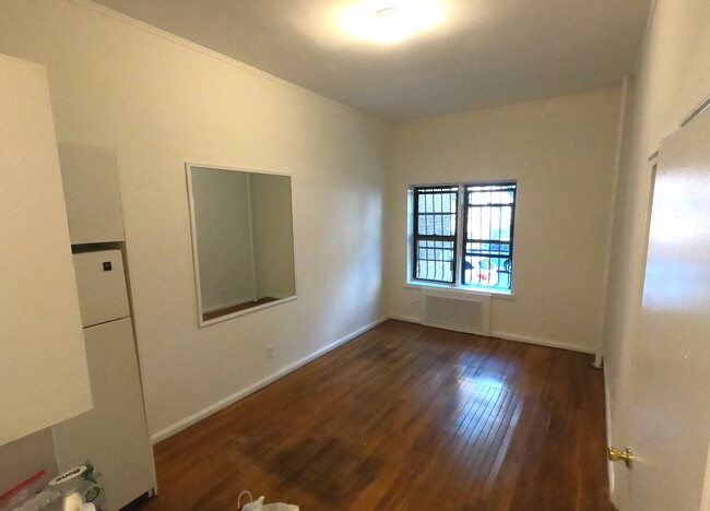 156 W 95th St, Unit 2A in New York, NY - Building Photo - Building Photo