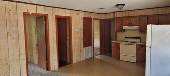 347 Watson Rd in Leesville, LA - Building Photo