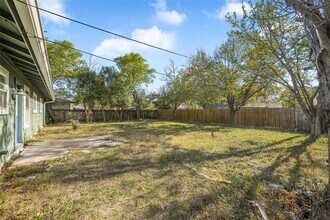 3007 Steck Ave in Austin, TX - Building Photo - Building Photo