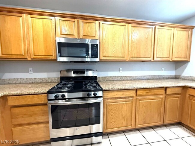 property at 2756 Fountain Vista Ln