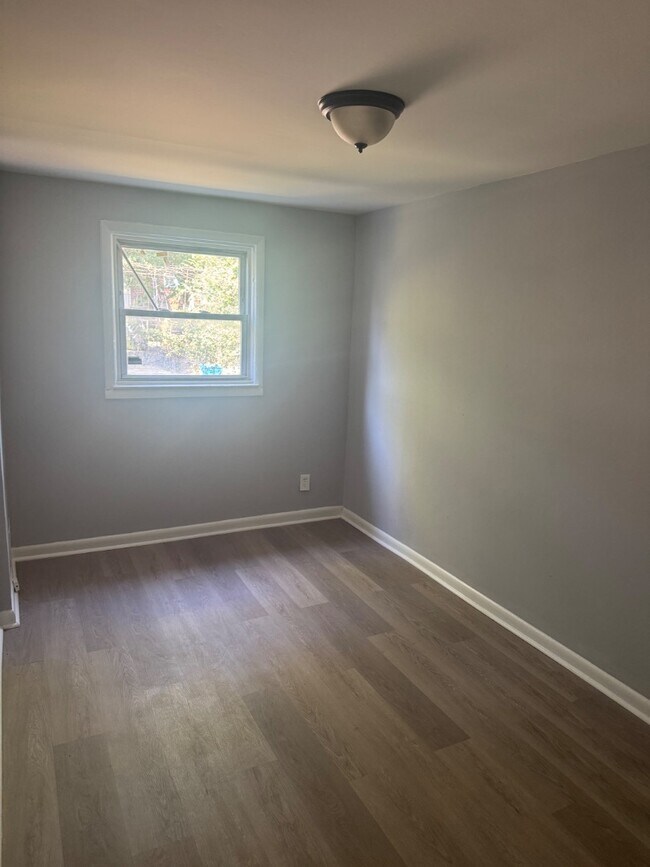 3812 W Bay Ave in Baltimore, MD - Building Photo - Building Photo