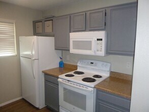 2301 E University Dr in Mesa, AZ - Building Photo - Building Photo