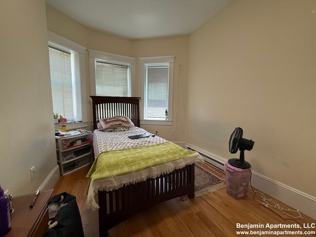 887 Huntington Ave, Unit 1 in Boston, MA - Building Photo - Building Photo