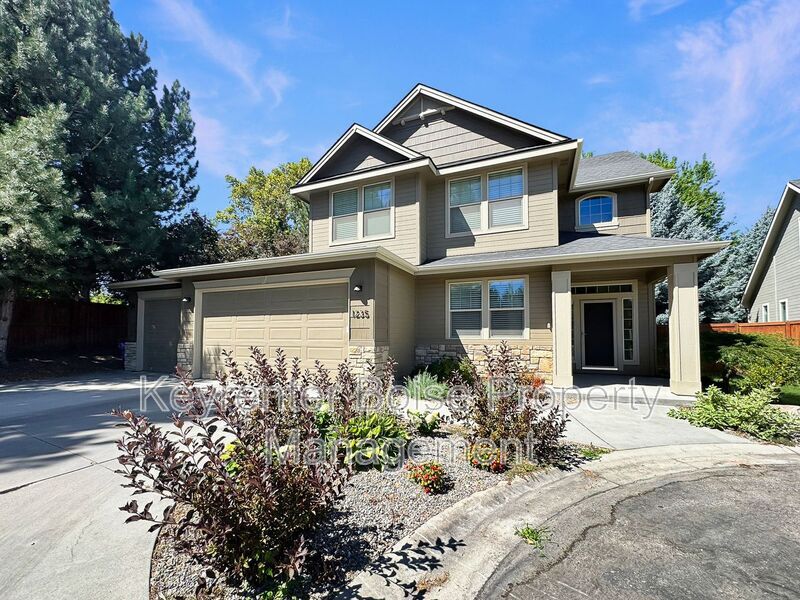 1235 N Forestdale Pl in Eagle, ID - Building Photo