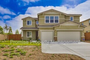5514 Lipizzaner Cir in Oceanside, CA - Building Photo