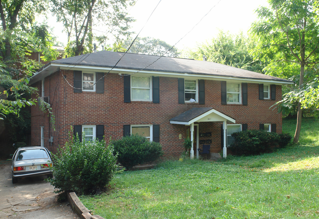 821 Barnett St in Atlanta, GA - Foto de edificio